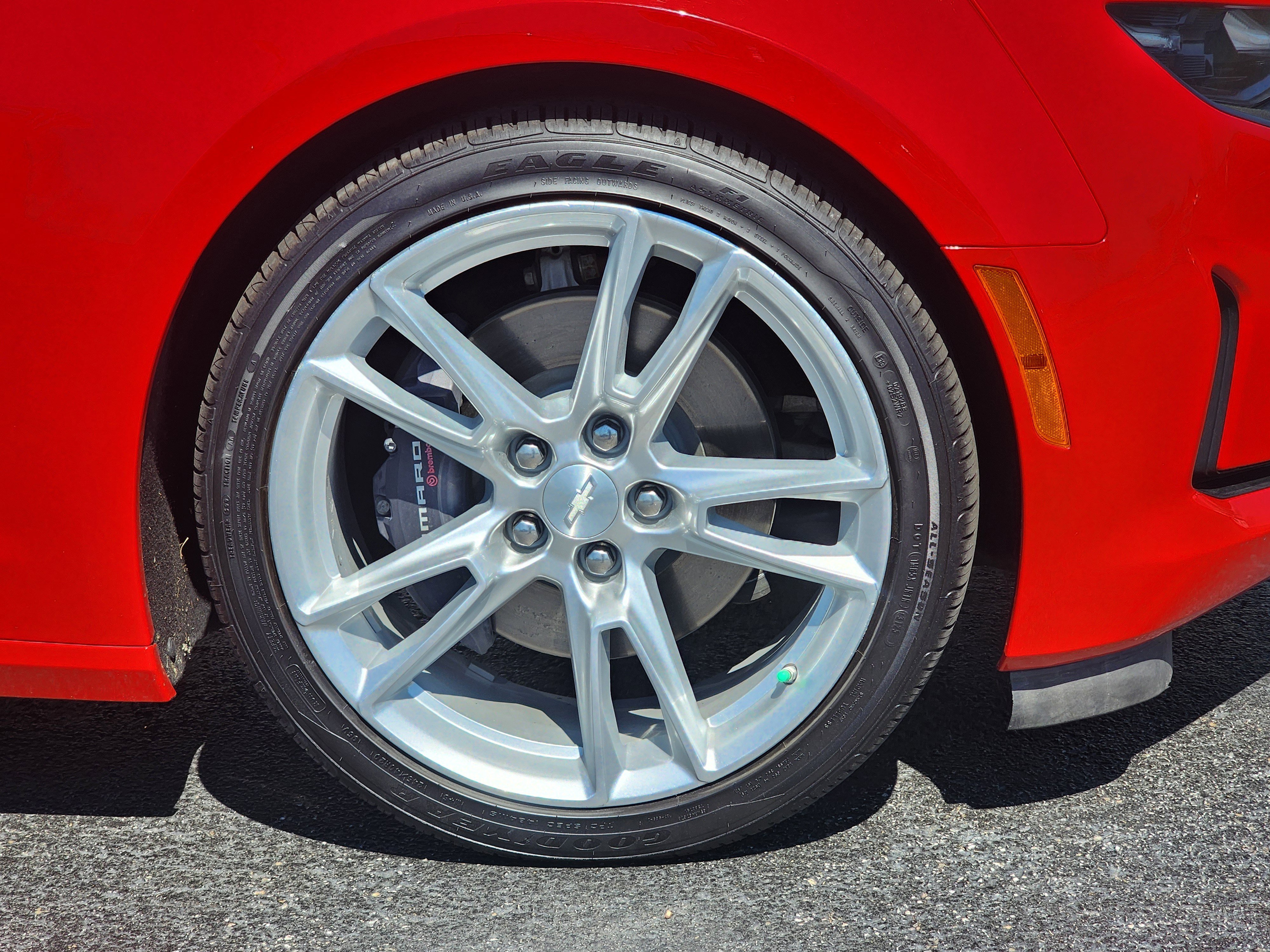 Used 2022 Chevrolet Camaro LT w/ Technology Package RWD image 7