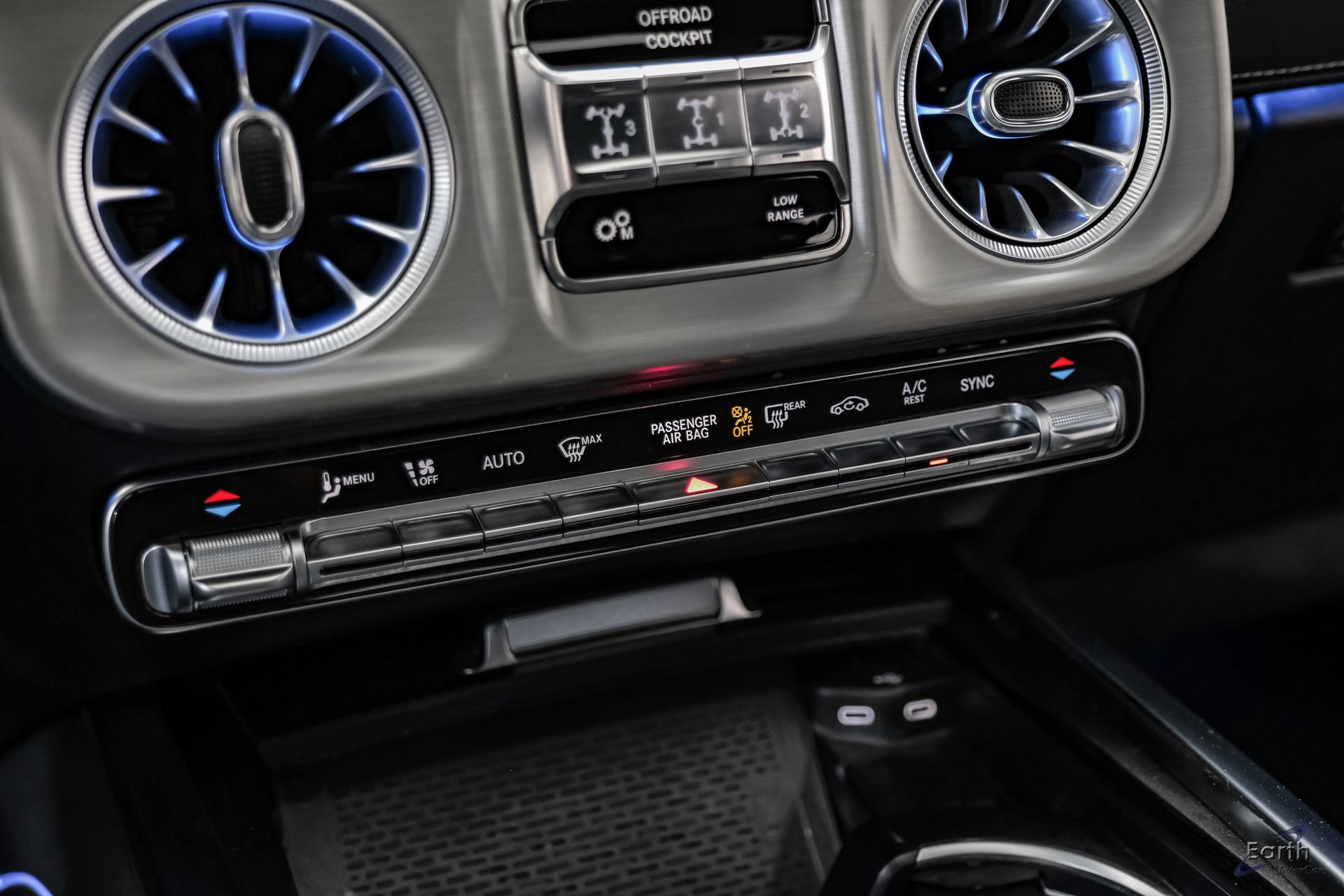 Used 2025 Mercedes-Benz G 550 w/ Exclusive Interior Package image 59