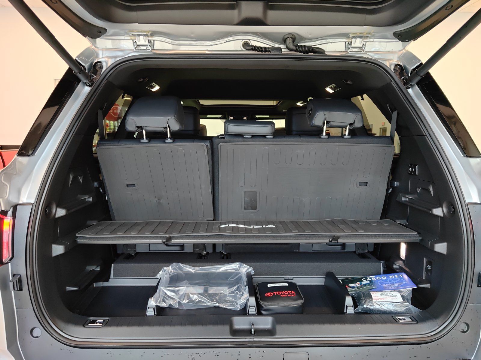 New 2026 Toyota Sequoia Platinum AWD/4WD image 18