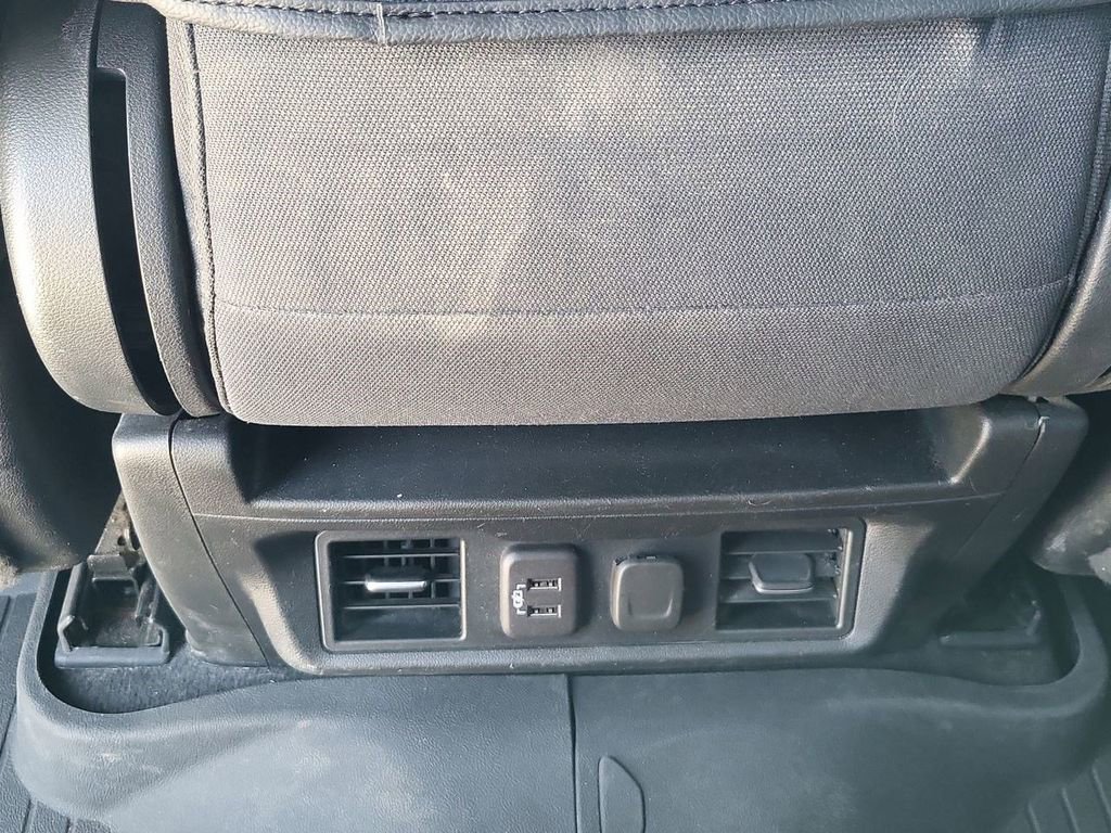 Used 2023 Chevrolet Silverado 2500 LT w/ Convenience Package image 26