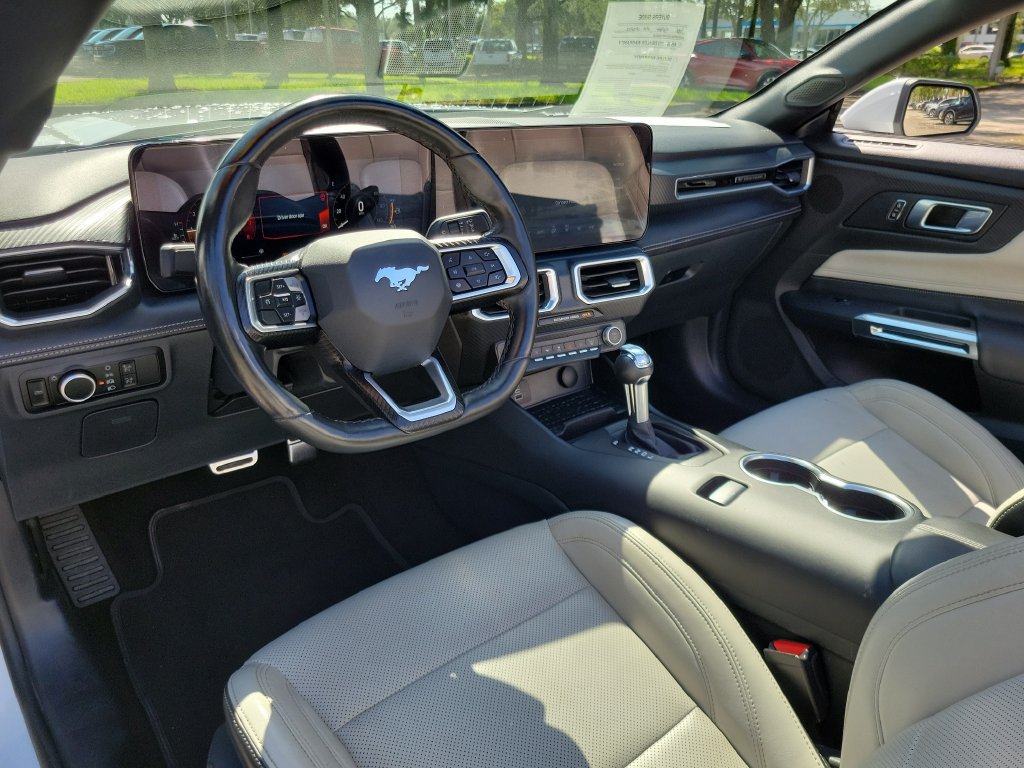 Used 2024 Ford Mustang Premium RWD image 9