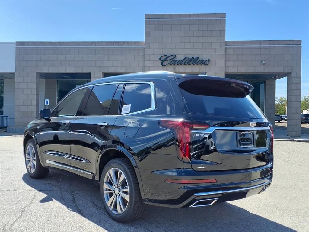 Used 2025 Cadillac XT6 Premium Luxury w/ Technology Package image 6