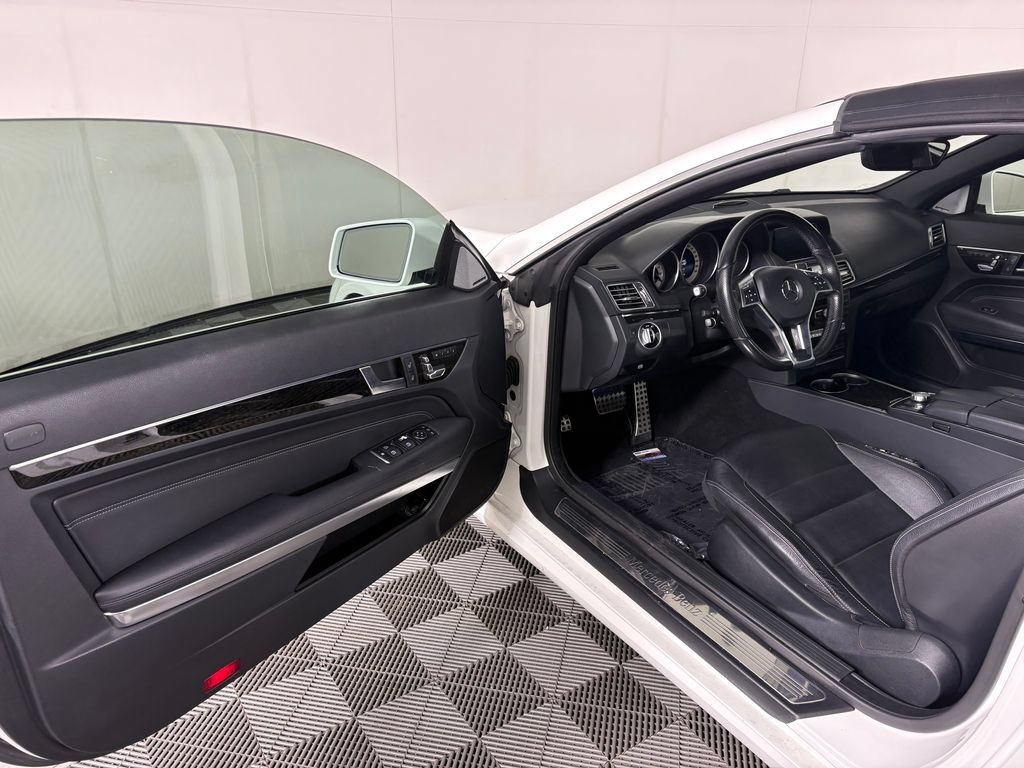 Used 2015 Mercedes-Benz E 550 Cabriolet image 11