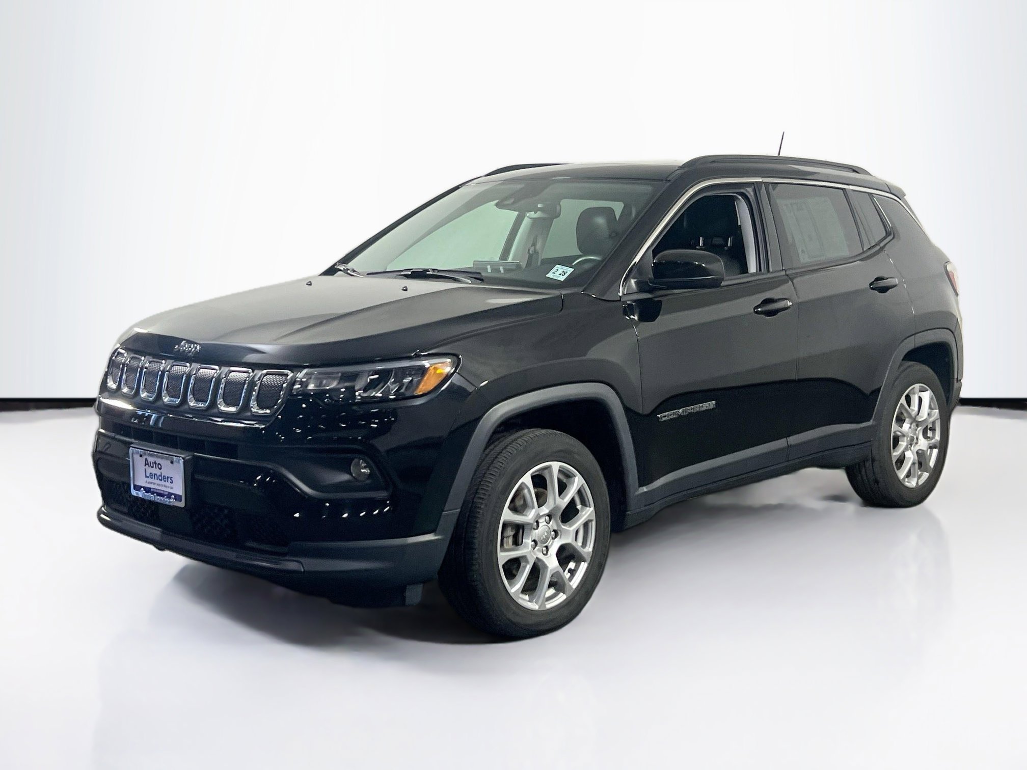 Used 2022 Jeep Compass Latitude w/ Sun and Sound Group image 1