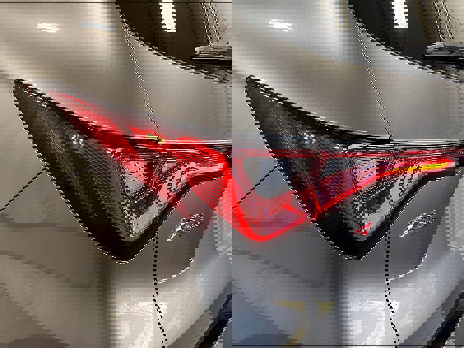 Used 2024 Acura MDX A-Spec image 35