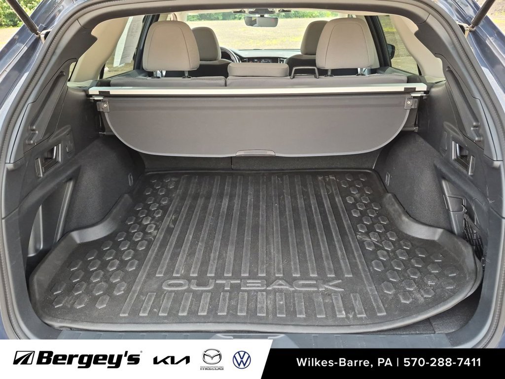 Used 2024 Subaru Outback Premium AWD/4WD image 32