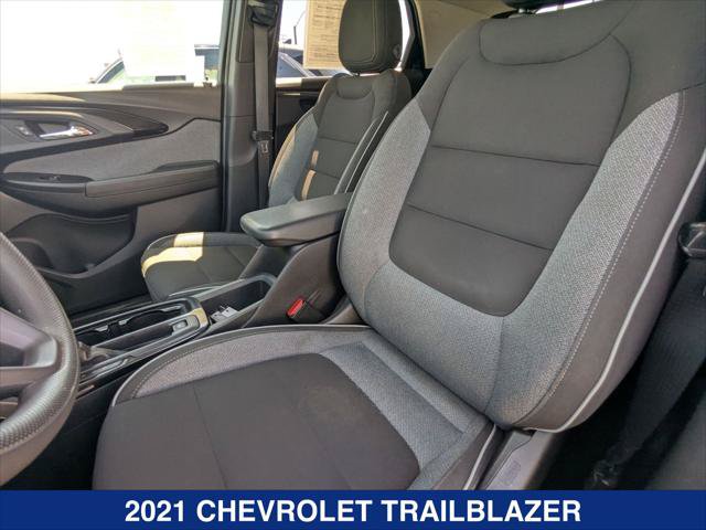 Used 2021 Chevrolet TrailBlazer LT FWD image 20