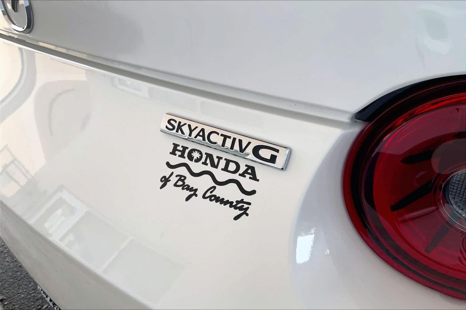 Used 2025 MAZDA MX-5 Miata RF Grand Touring RWD image 10