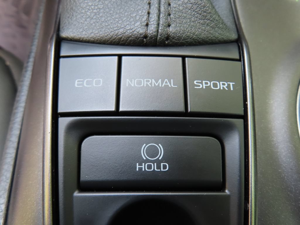 Used 2021 Toyota Camry XSE FWD image 11