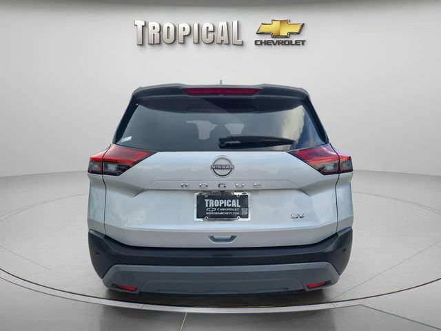Used 2023 Nissan Rogue SV FWD image 4