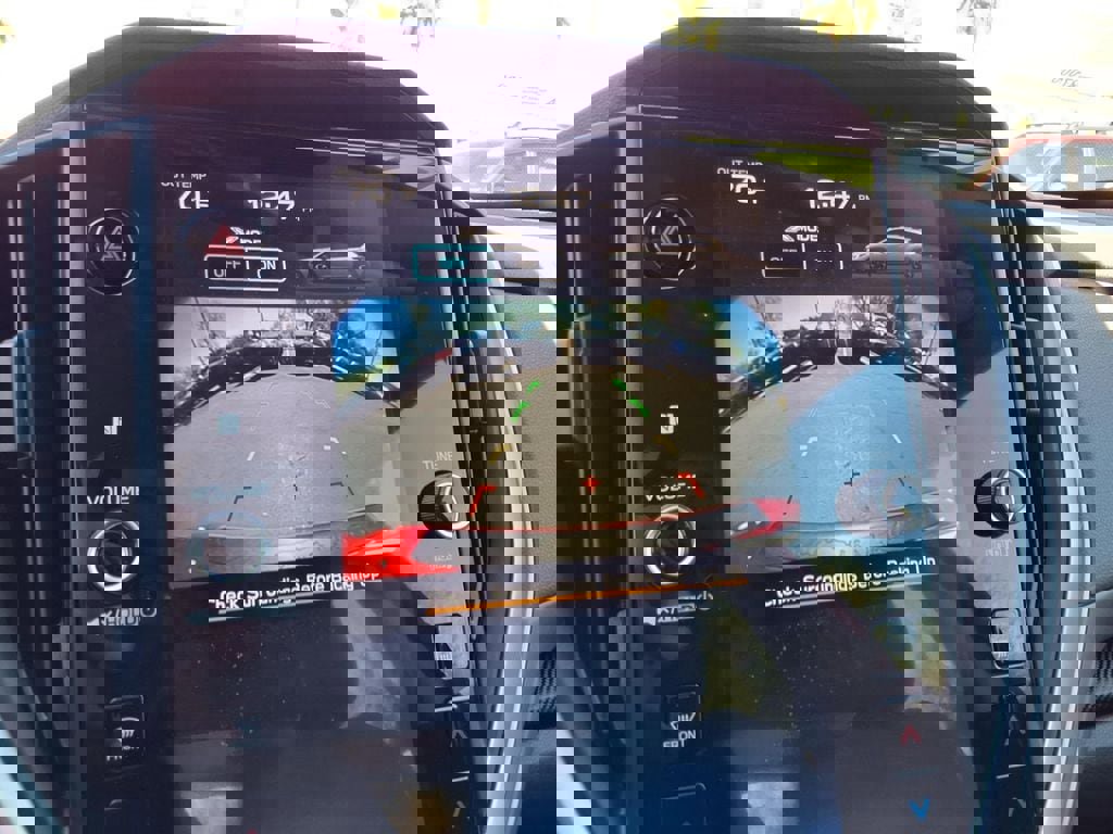 Certified 2024 Subaru Crosstrek 2.0i Premium image 3