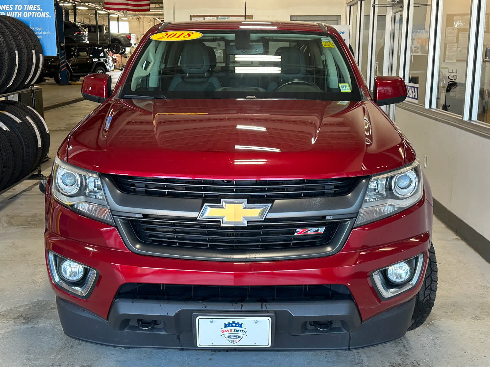 Used 2018 Chevrolet Colorado Z71 AWD/4WD image 2