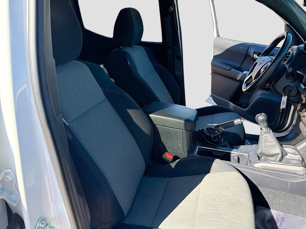 Used 2021 Toyota Tacoma TRD Off-Road image 25