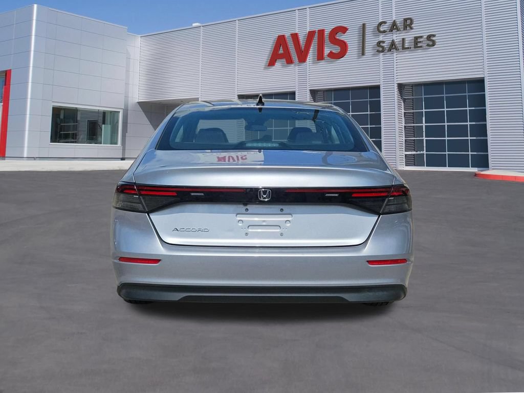Used 2025 Honda Accord SE image 7