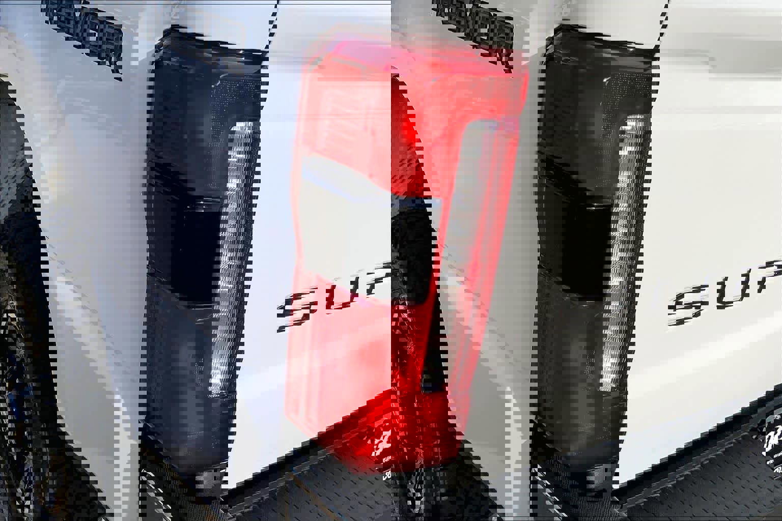 Used 2026 Ford F250 Lariat w/ Tremor Off-Road Package image 28