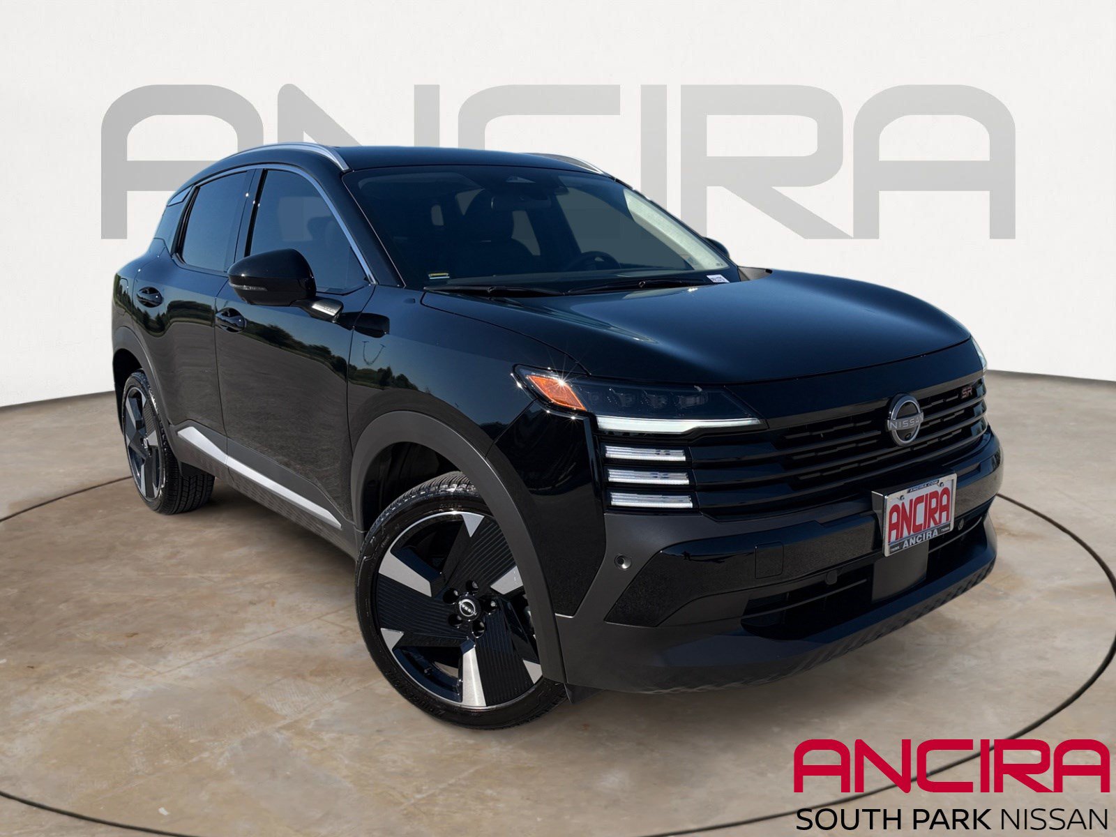 Used 2026 Nissan Kicks SR FWD image 1