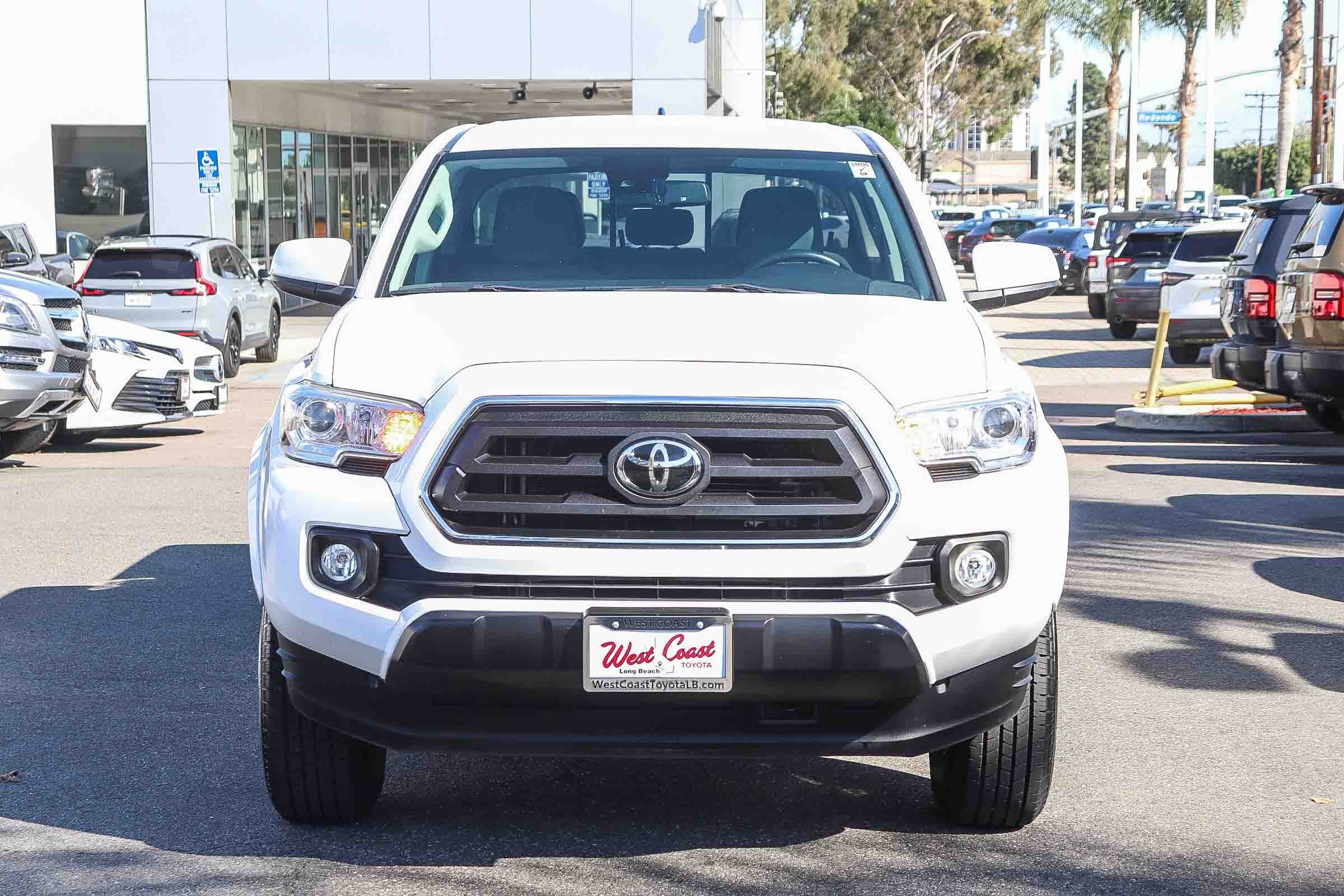 Certified 2020 Toyota Tacoma SR5 image 2