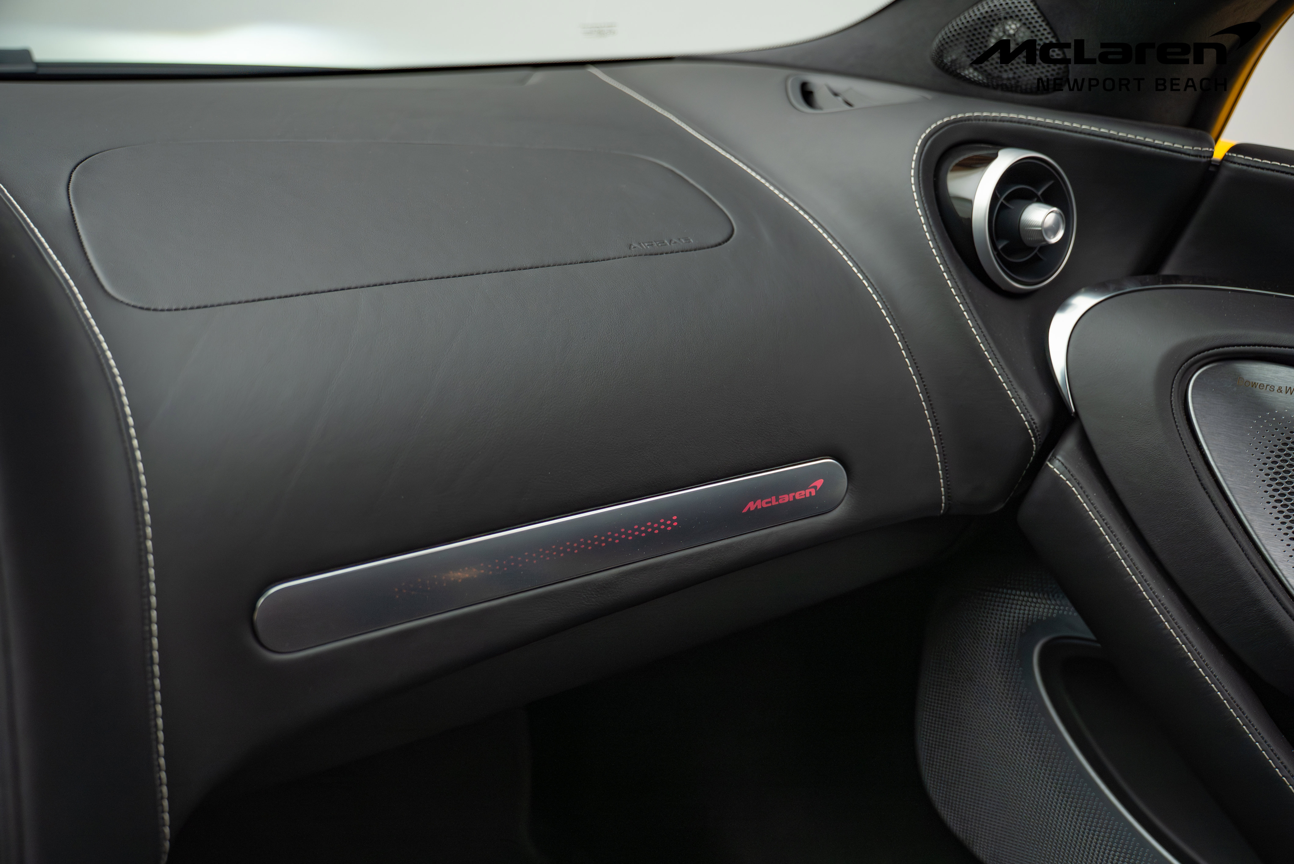 Used 2025 McLaren GTS image 33