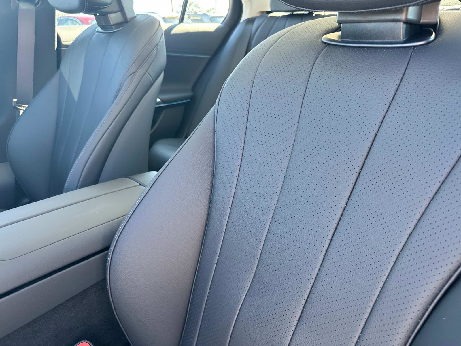 New 2025 Mercedes-Benz E 450 4MATIC Sedan image 18