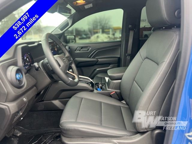 Used 2025 Chevrolet Colorado Trail Boss image 9