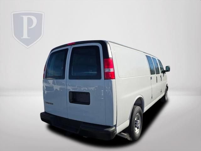 New 2025 Chevrolet Express 2500 Extended w/ Driver Convenience Package RWD image 7