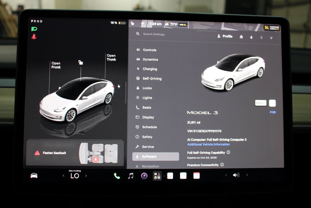 Used 2023 Tesla Model 3 Standard Range RWD image 48