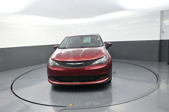 Used 2022 Chrysler Voyager LX FWD image 67