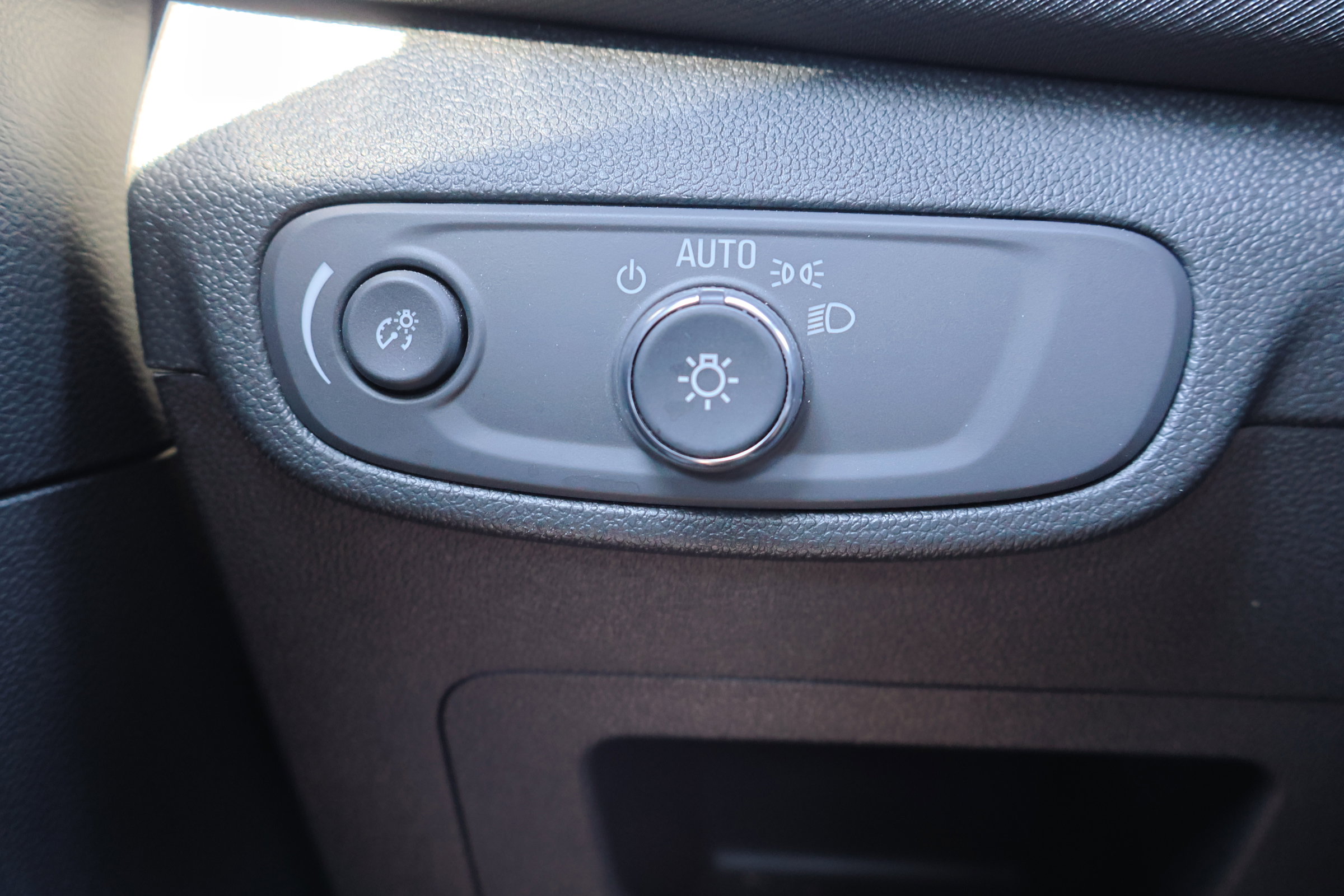 Used 2026 Chevrolet TrailBlazer RS image 25