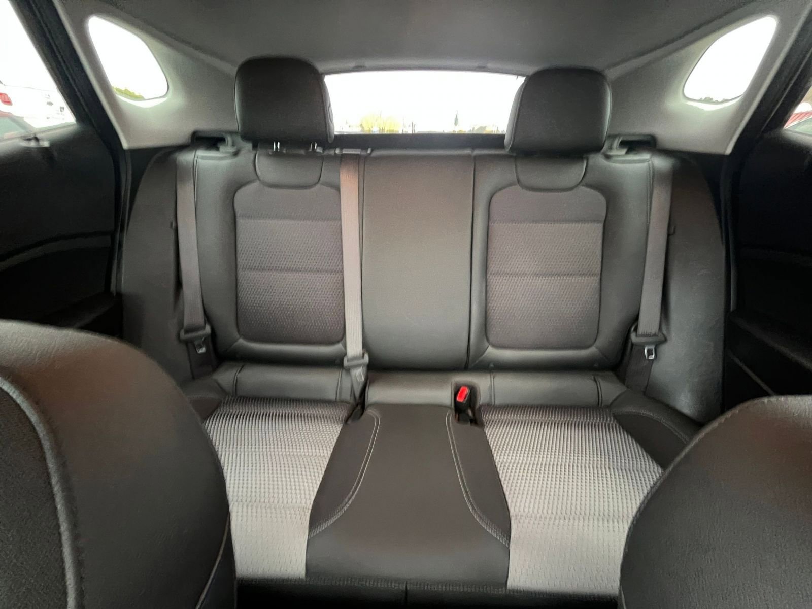 Used 2025 Chevrolet Trax LT image 36