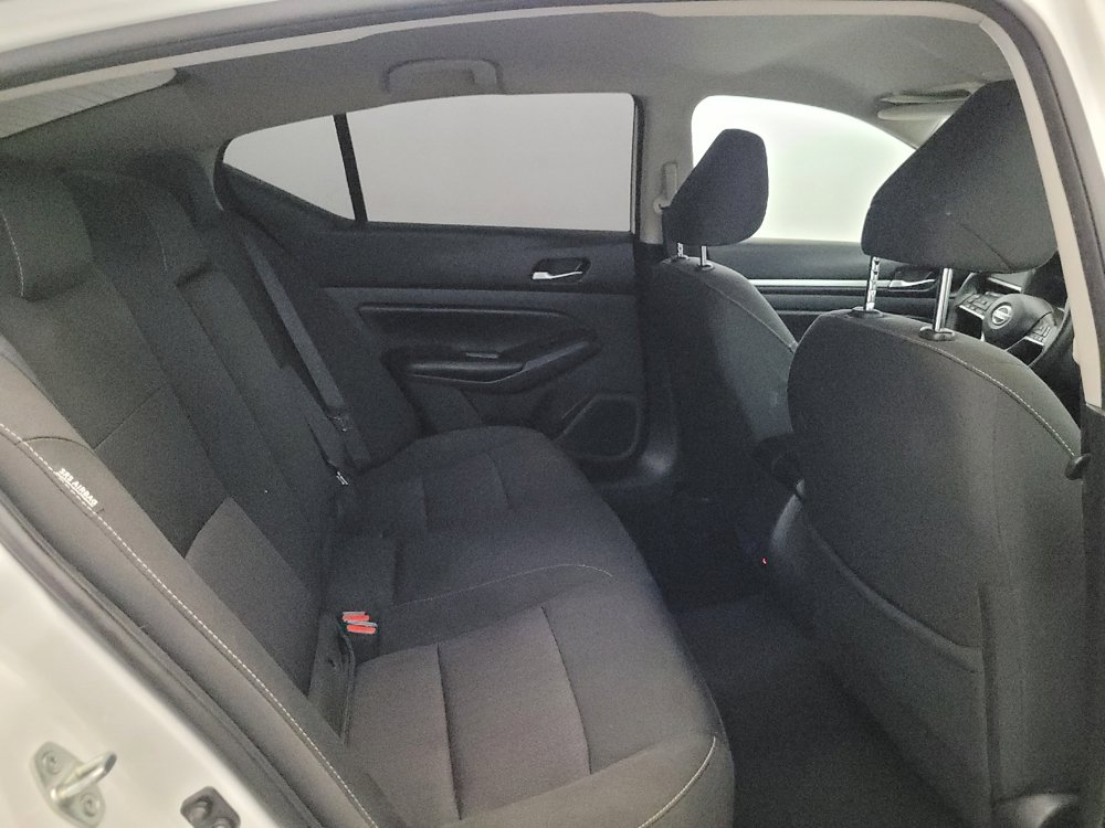 Used 2022 Nissan Altima 2.5 SV AWD/4WD image 19