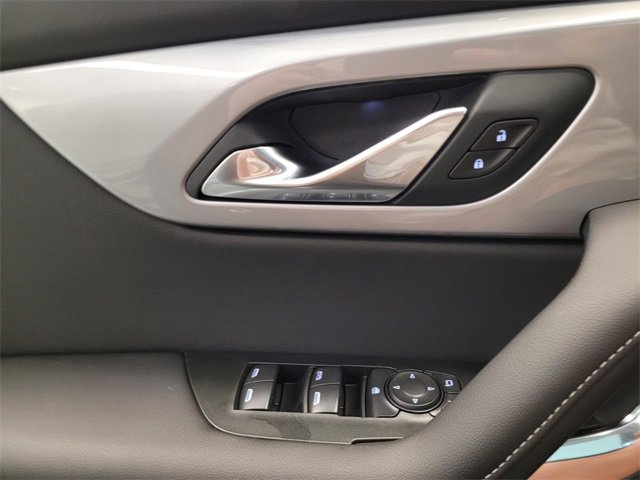 New 2025 Chevrolet Blazer LT w/ Midnight/Sport Edition image 25