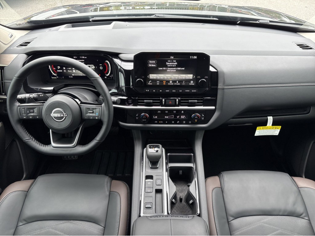 New 2026 Nissan Pathfinder Platinum w/ Cargo Package FWD image 4
