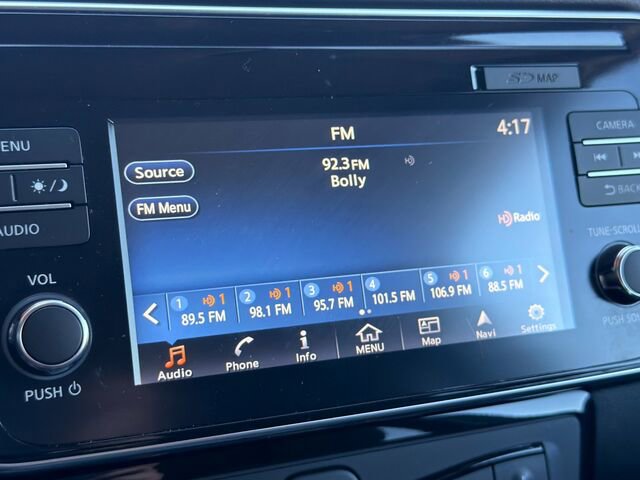 Used 2019 Nissan Leaf SV w/ SV Technology Package image 22