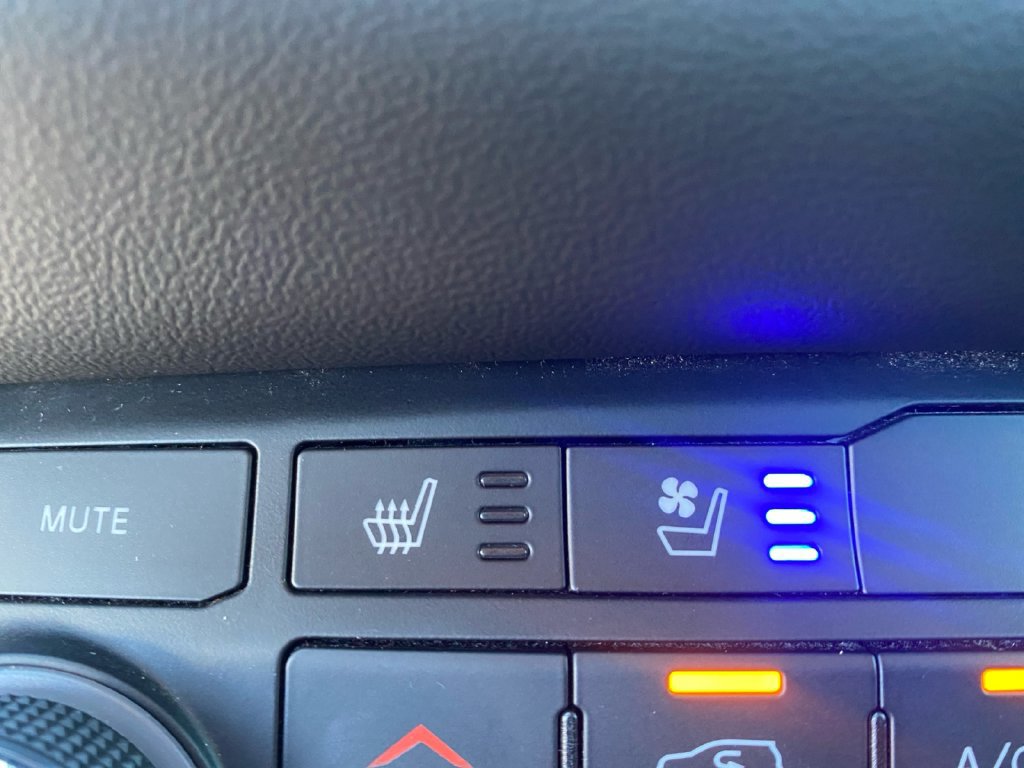 Used 2024 Dodge Durango R/T RWD image 19