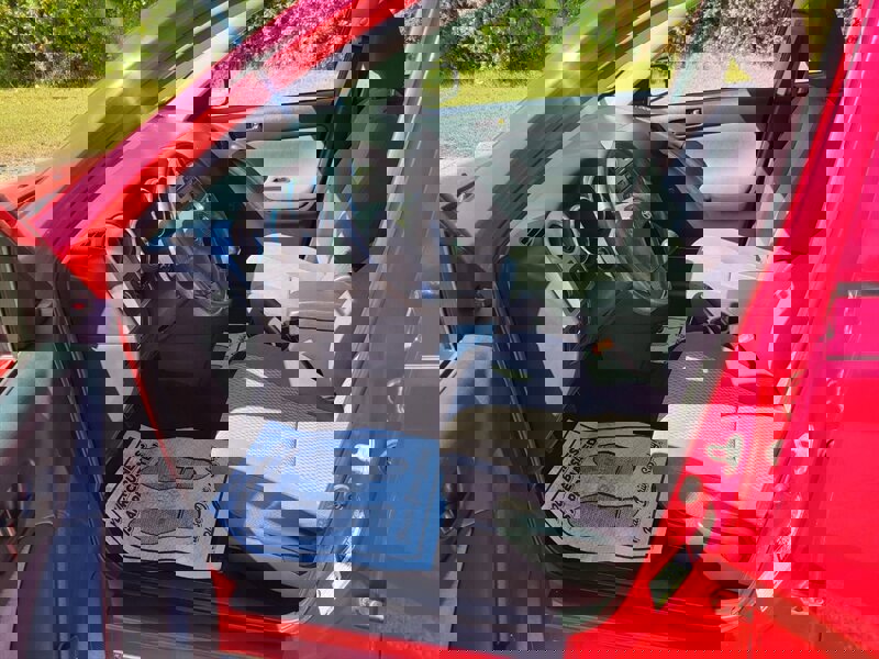 Used 2006 Toyota Matrix XR image 13