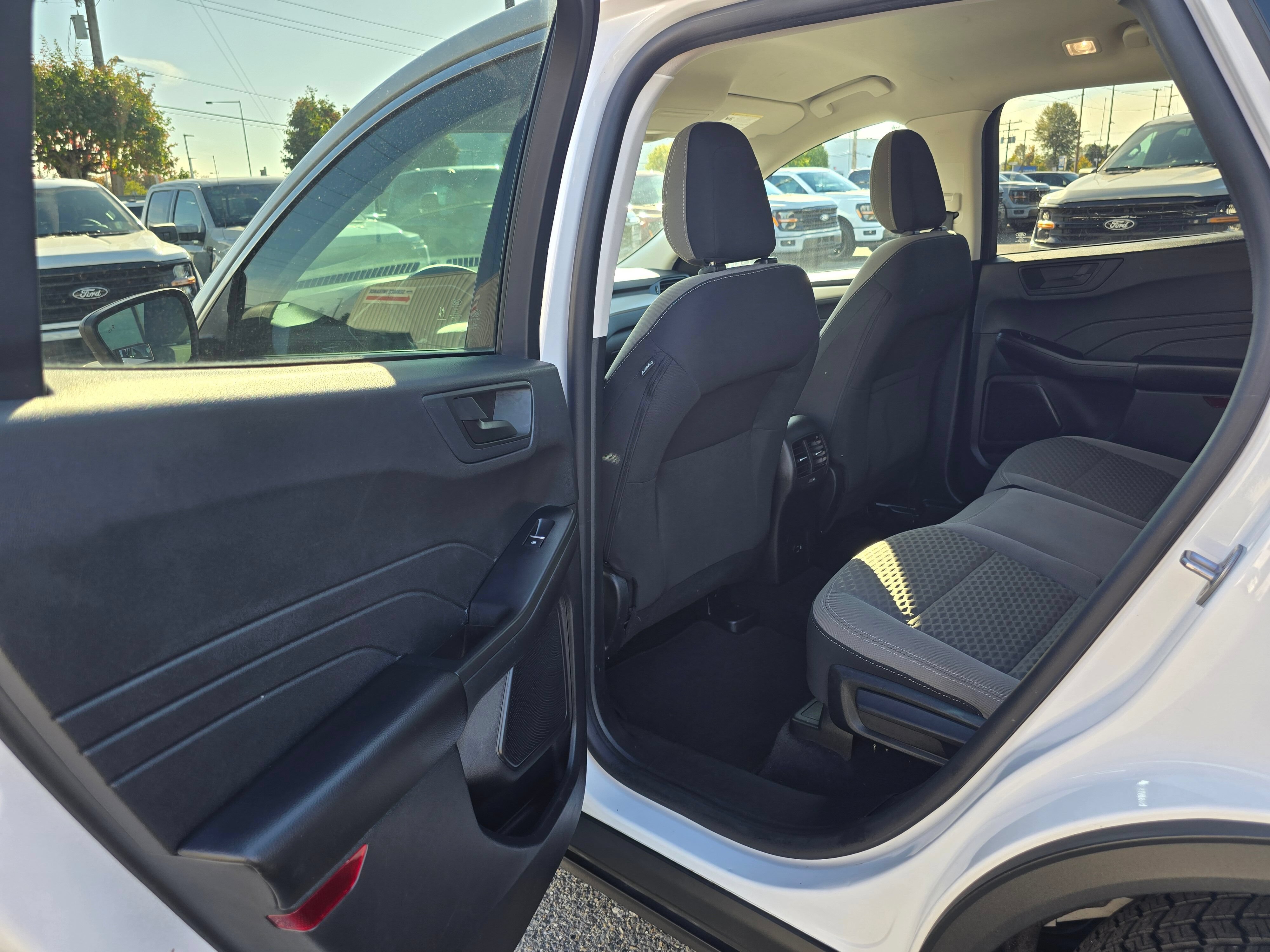 Certified 2022 Ford Escape SE AWD/4WD image 19