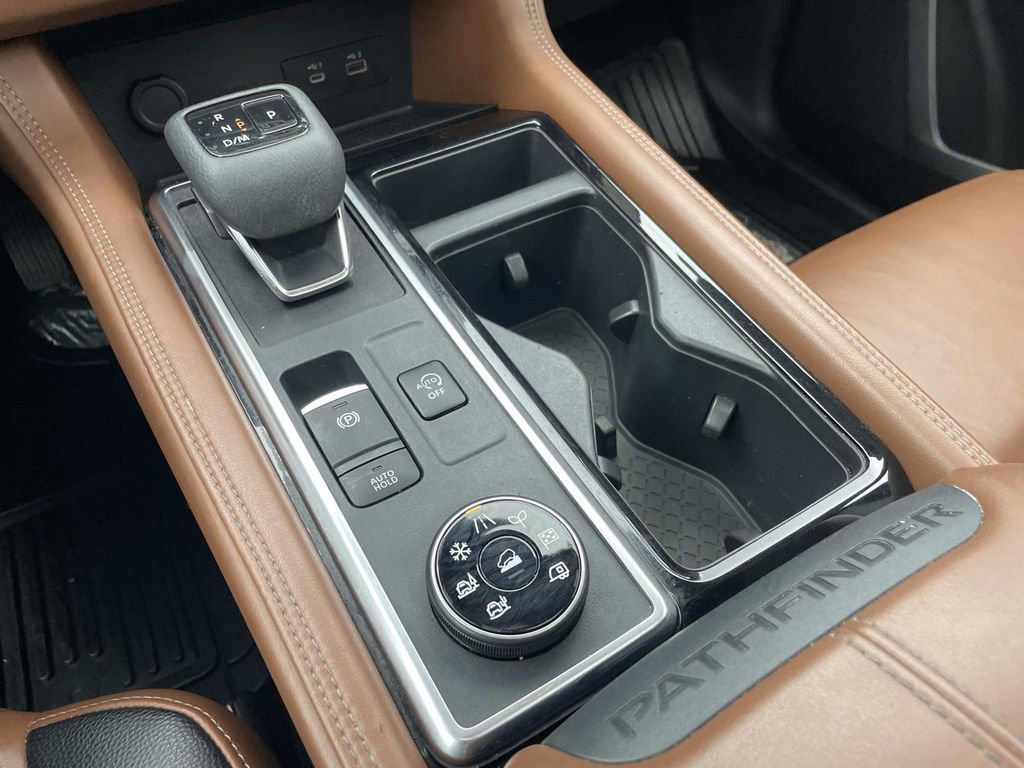 Certified 2022 Nissan Pathfinder Platinum w/ Cargo Package image 30