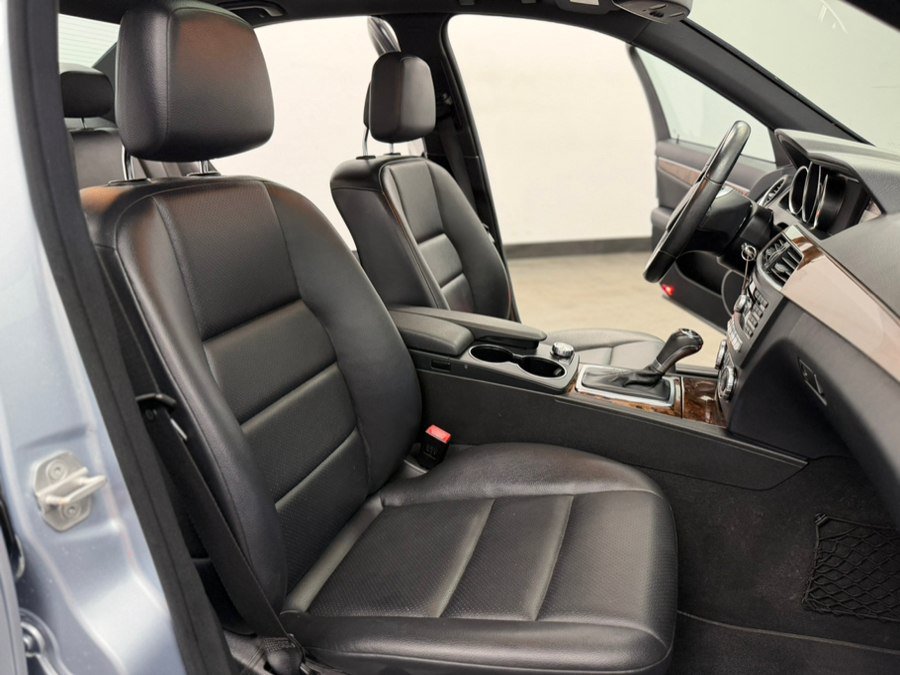 Used 2013 Mercedes-Benz C 300 4MATIC Sedan image 58