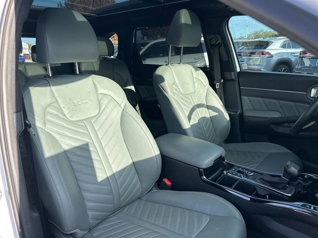 Used 2024 Kia Sorento SX Prestige w/ Sage Leather Package image 47