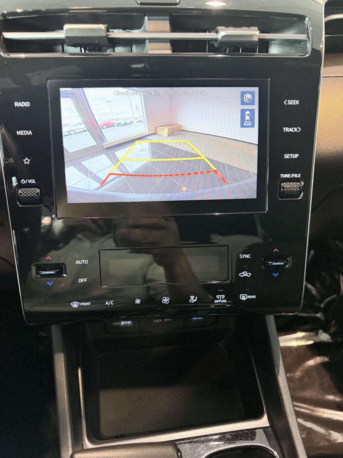 Used 2024 Hyundai Santa Cruz SEL AWD/4WD image 45