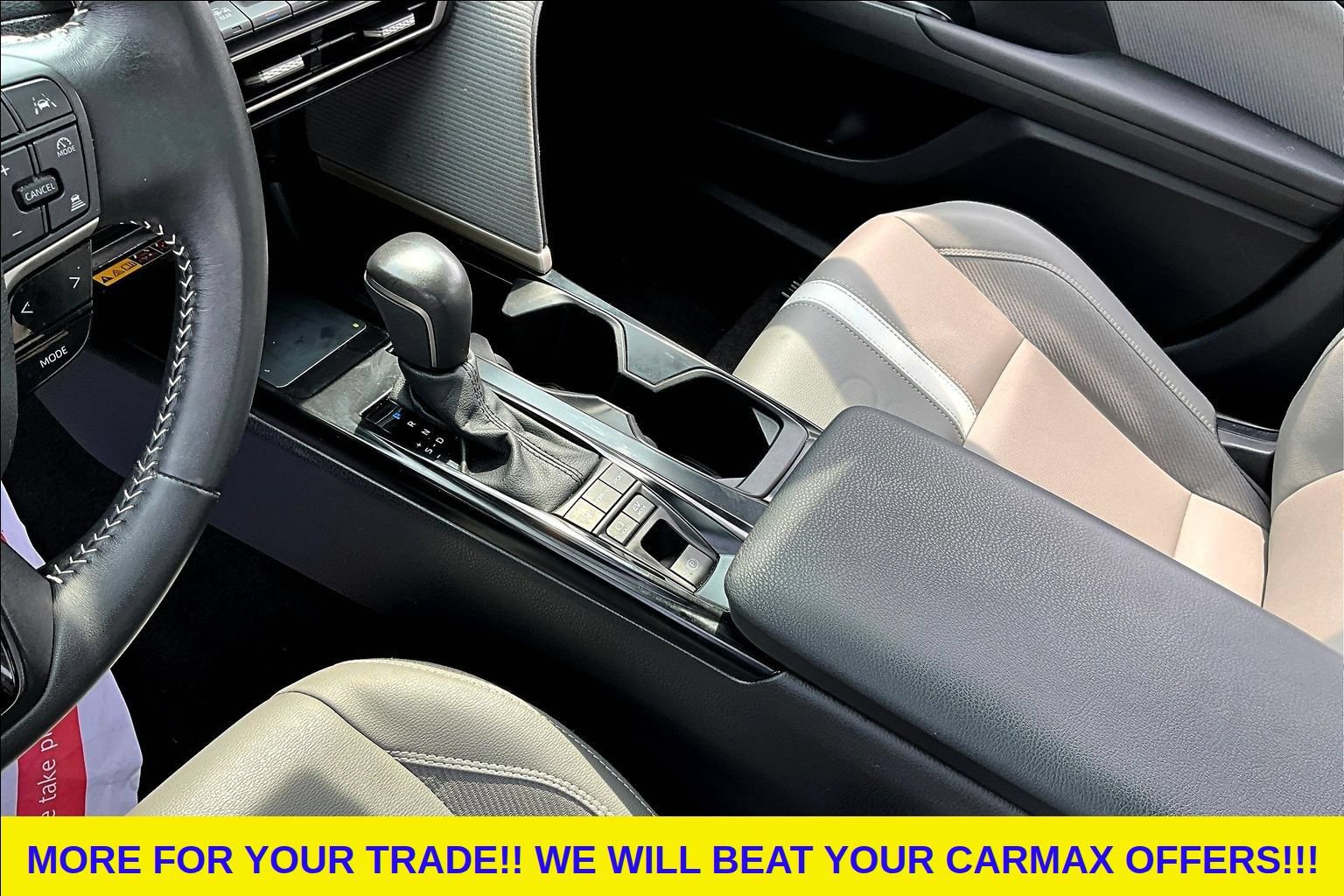 Used 2025 Toyota Camry SE FWD image 16