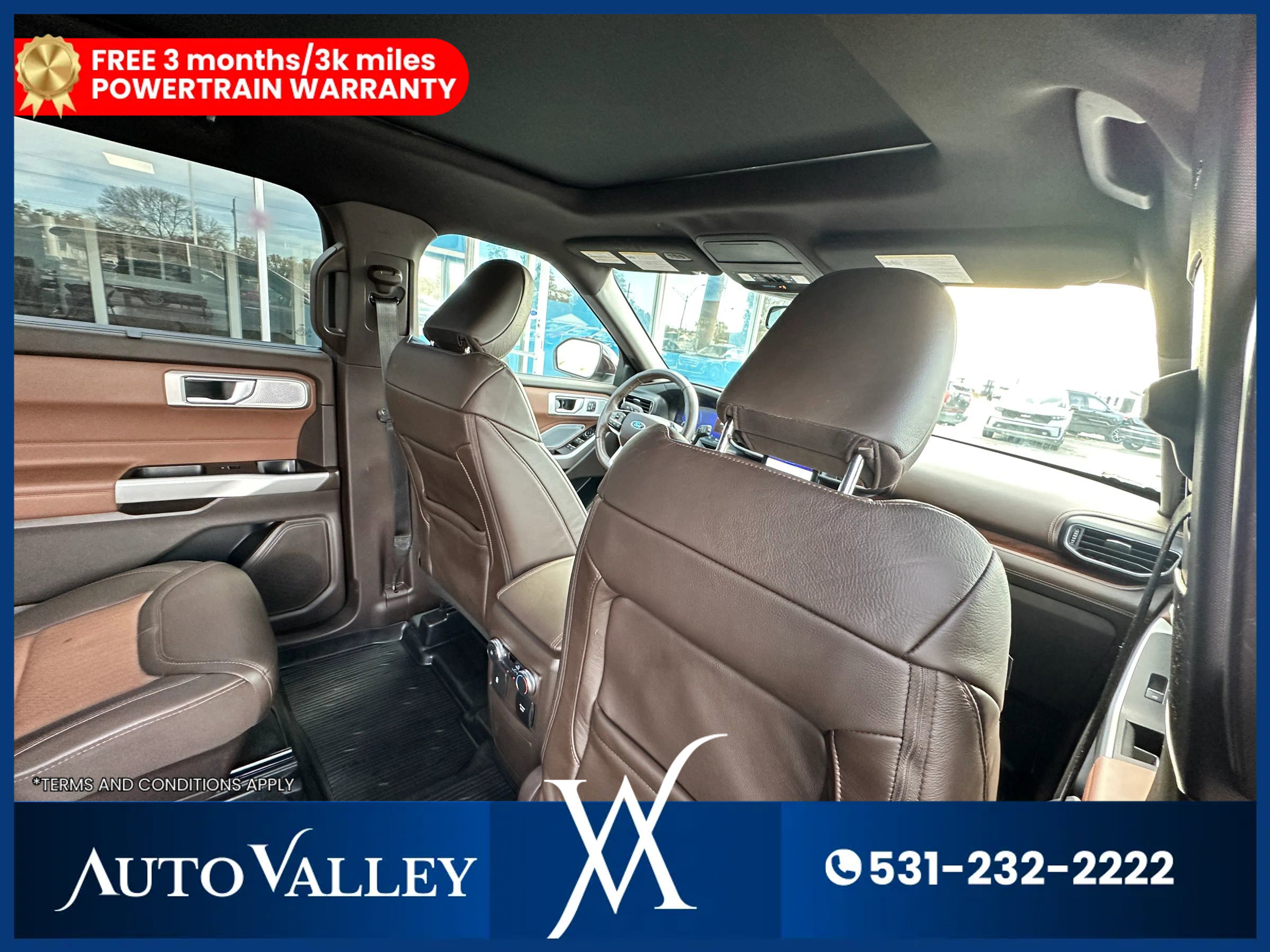 Used 2022 Ford Explorer King Ranch w/ Premium Technology Package image 33