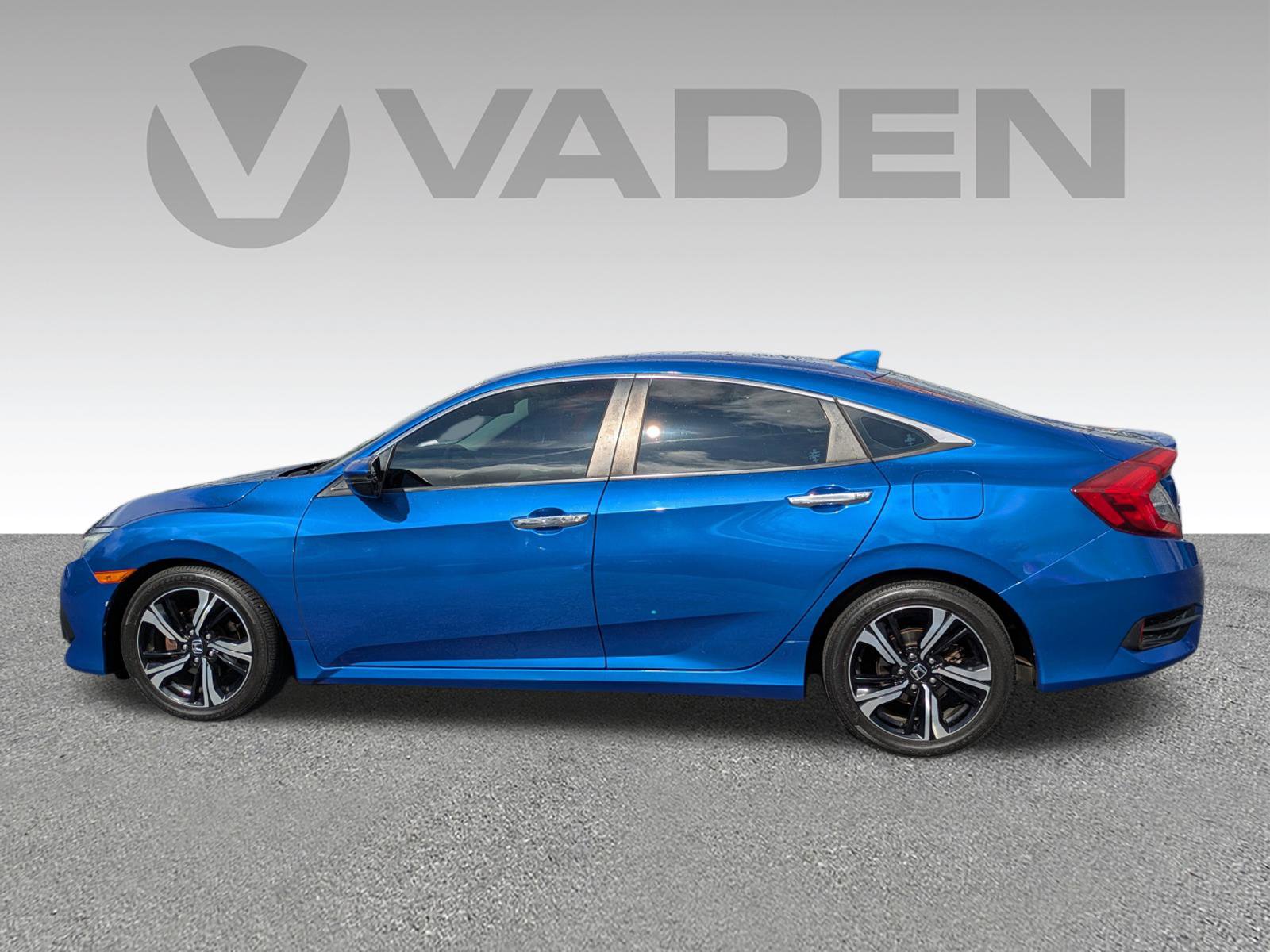Used 2017 Honda Civic Touring image 27