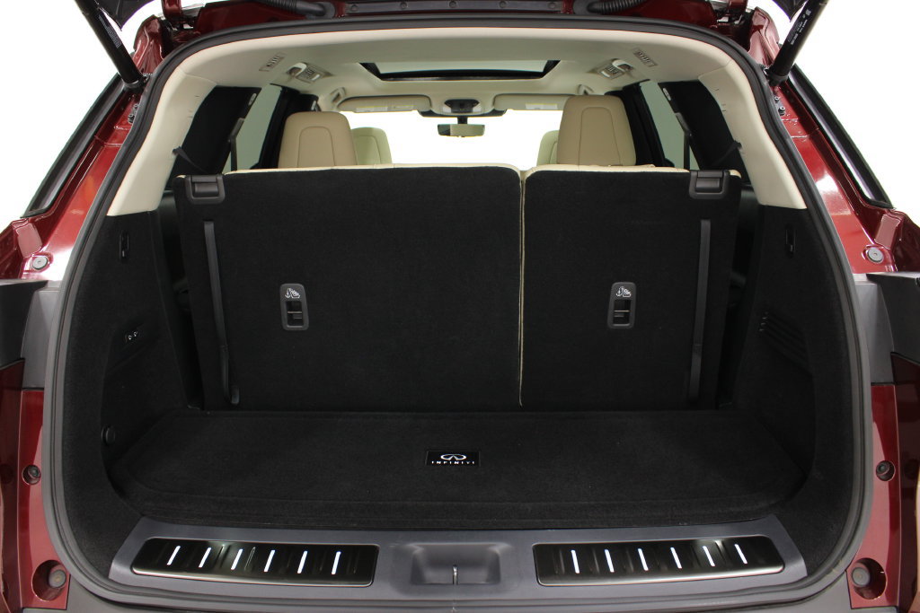 Used 2023 INFINITI QX60 Sensory w/ Vision Package AWD/4WD image 32