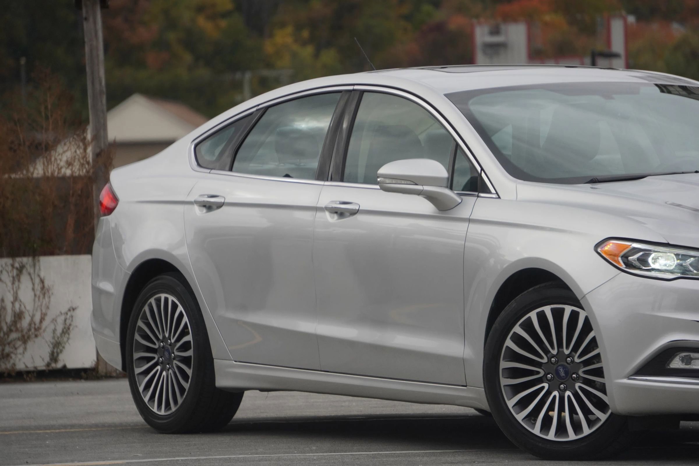 Used 2017 Ford Fusion SE image 14