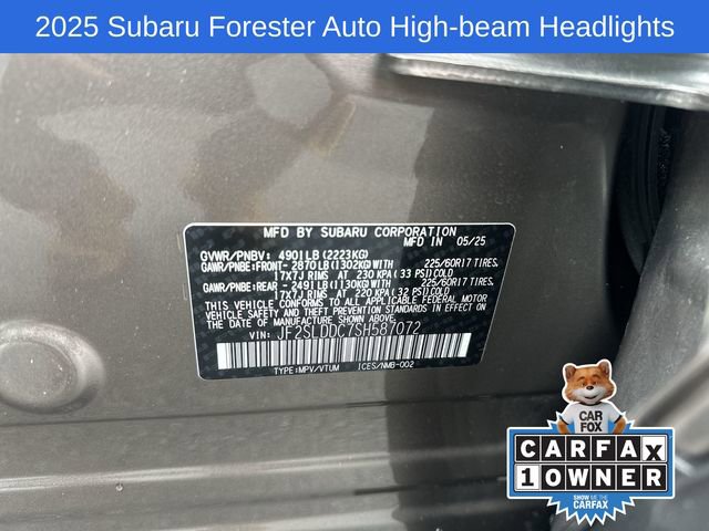 Used 2025 Subaru Forester Premium image 31