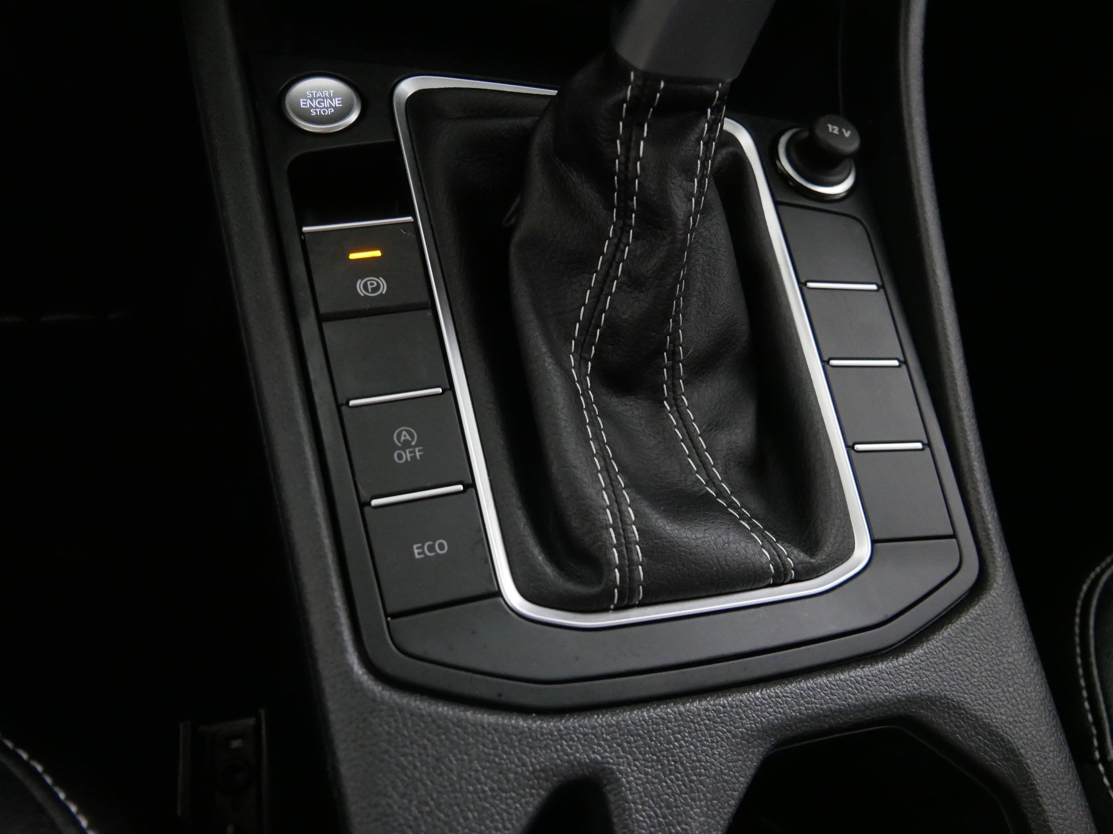 Certified 2022 Volkswagen Jetta SE w/ Panoramic Sunroof Package image 29