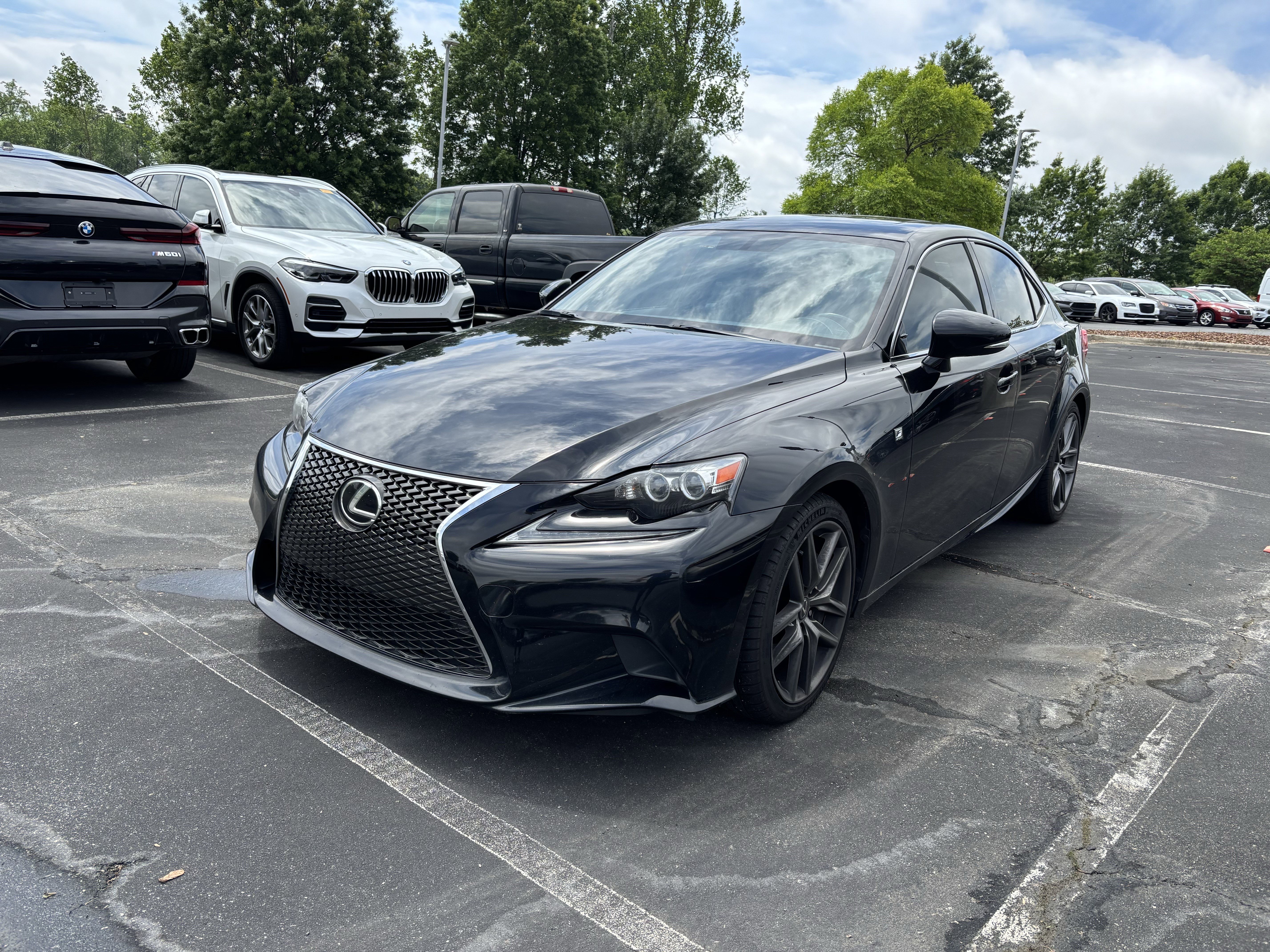 Used 2016 Lexus IS 350 w/ F Sport Package RWD image 9