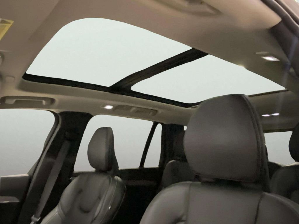Used 2023 Volvo XC90 B6 Ultimate image 15