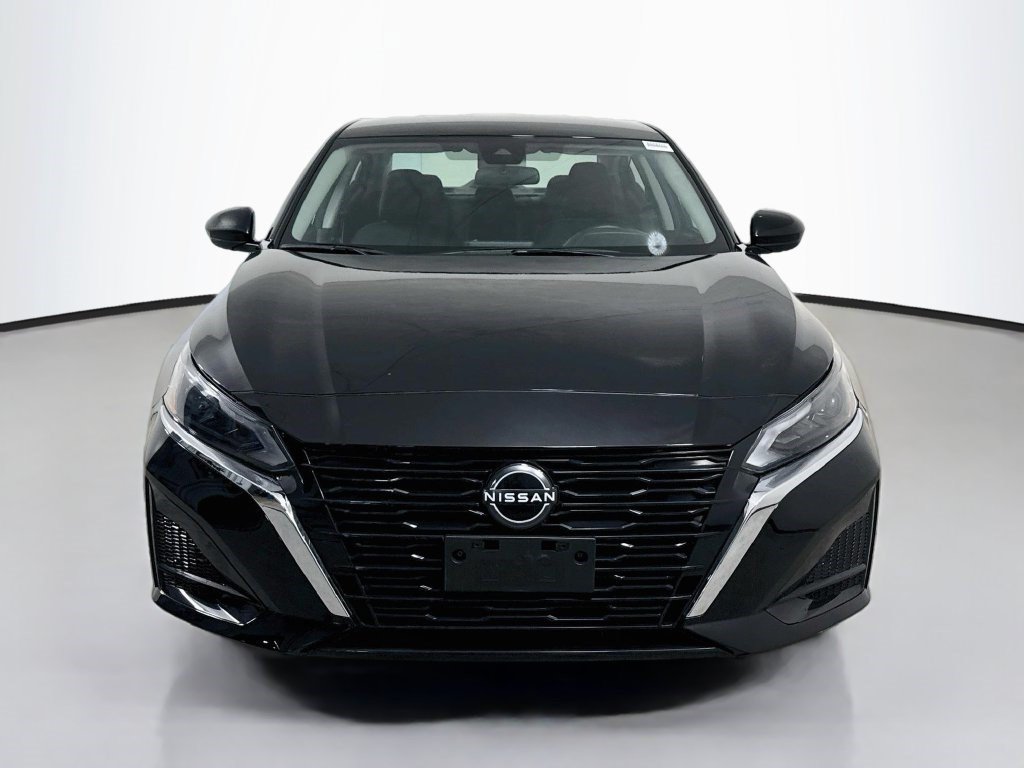 Used 2023 Nissan Altima 2.5 S FWD image 2